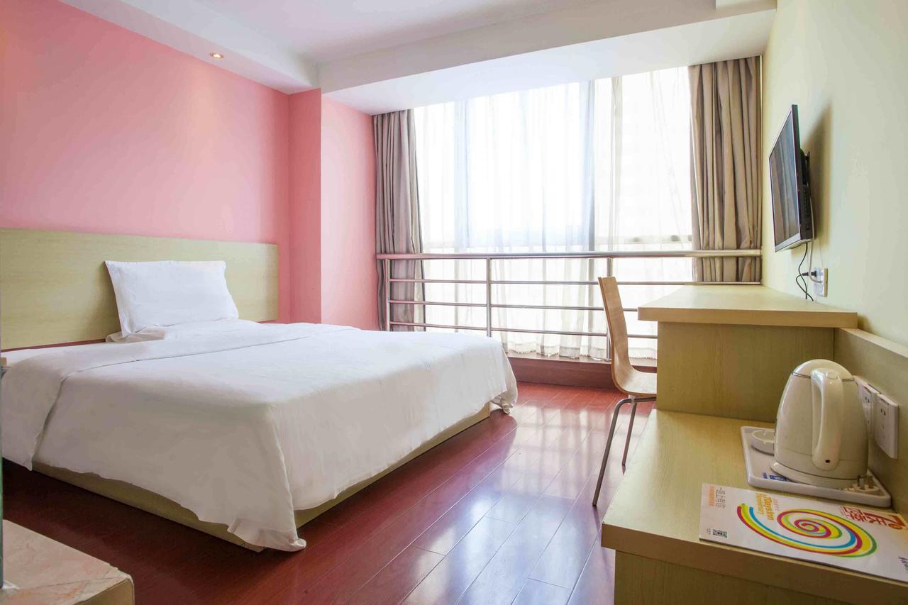 7Days Inn Wuhan Airport Panlong City Exterior foto